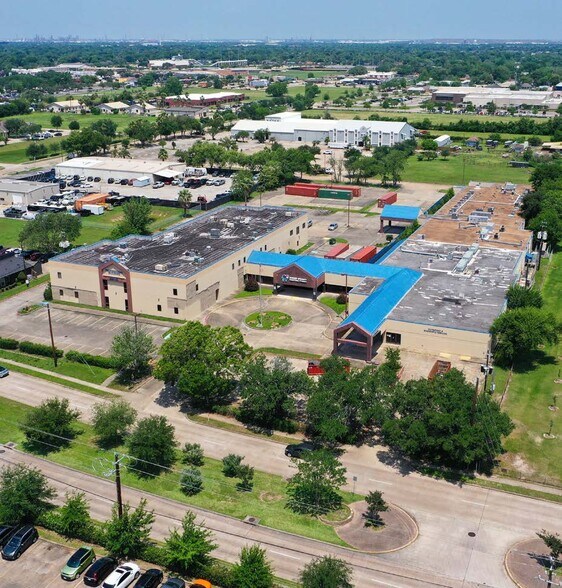4301 Vista Rd. Hospital and Office portefeuille de 2 biens à vendre sur LoopNet.fr - Photo de l’immeuble – Image 2 sur 5