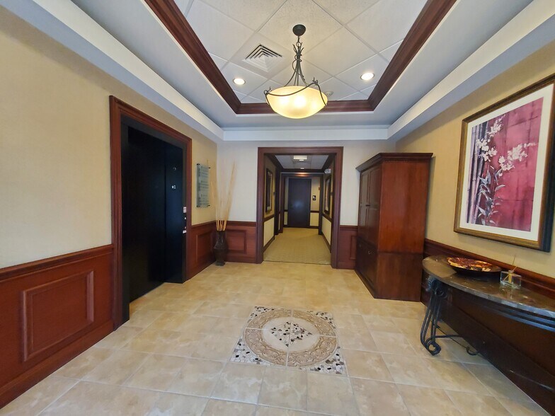 2639 Fruitville Rd, Sarasota, FL à louer - Photo de l’immeuble – Image 2 sur 22