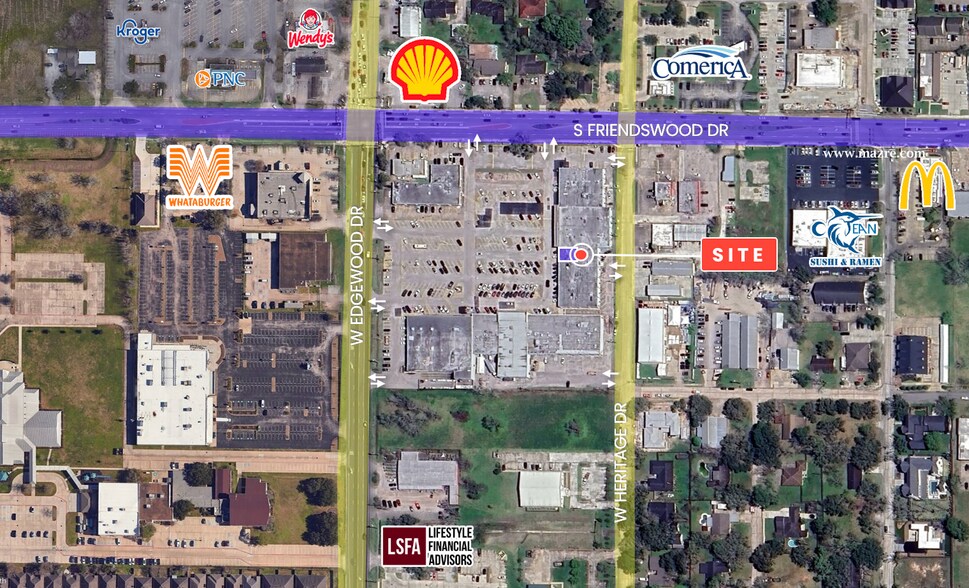 104 S Friendswood Dr, Friendswood, TX à louer - Photo de l’immeuble – Image 3 sur 9