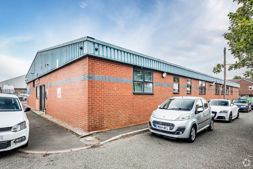 63-77 Hornby St, Bury à louer - Photo de l’immeuble – Image 3 sur 3