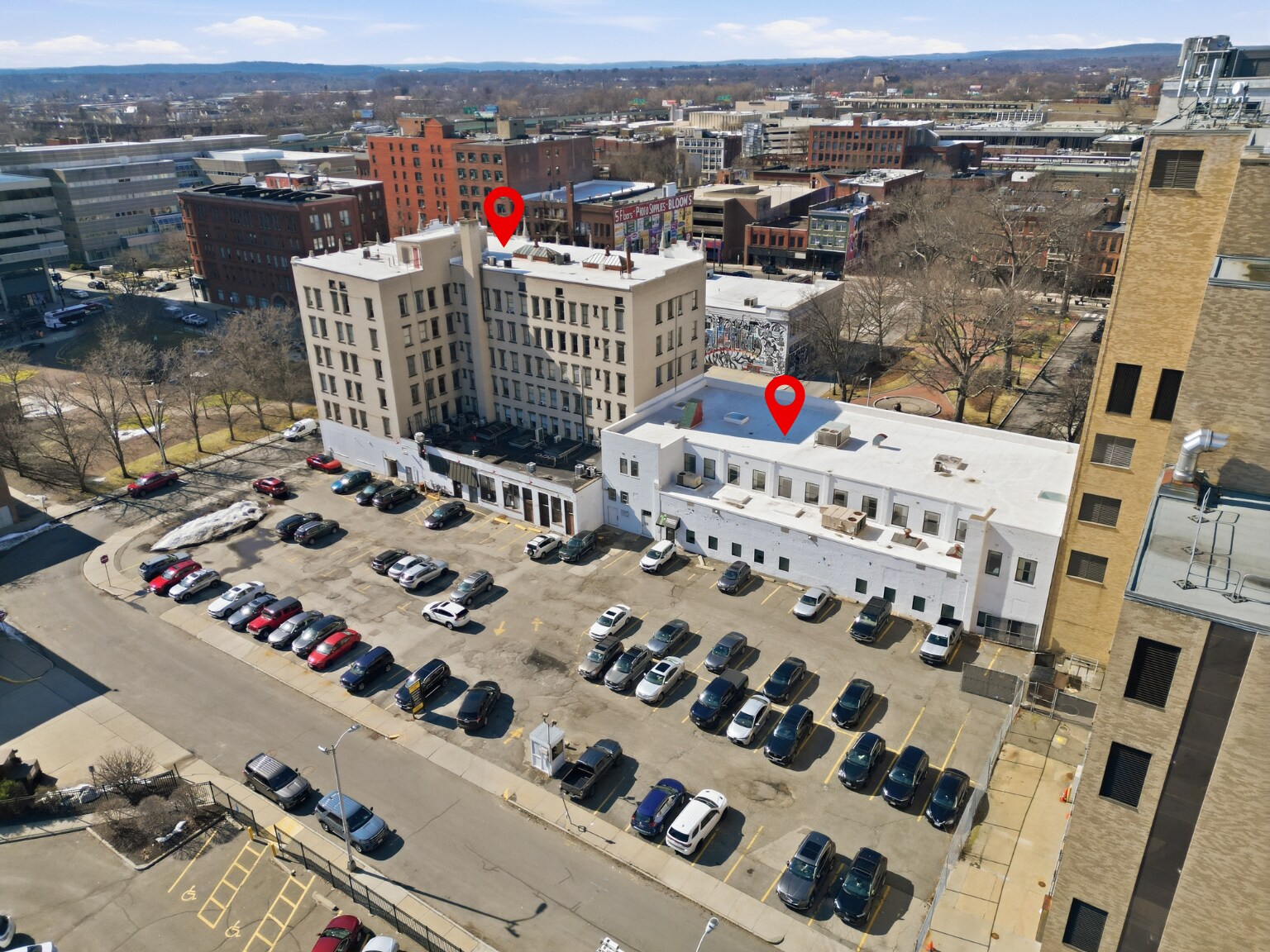 Bridge Street Multi-Use Income Portfolio portefeuille de 2 biens à vendre sur LoopNet.fr Photo principale– Image 1 sur 26