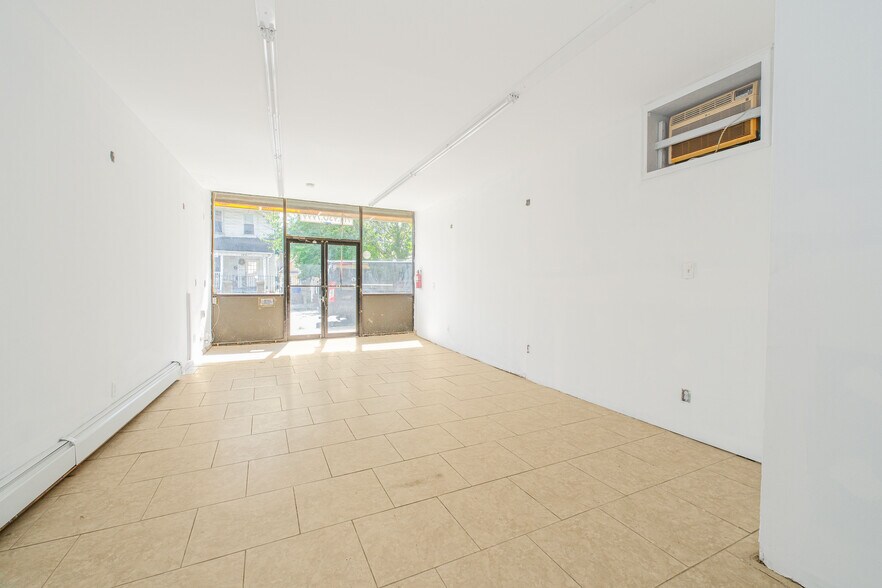 145 Westervelt Ave, Staten Island, NY à louer - Photo de l’immeuble – Image 3 sur 12