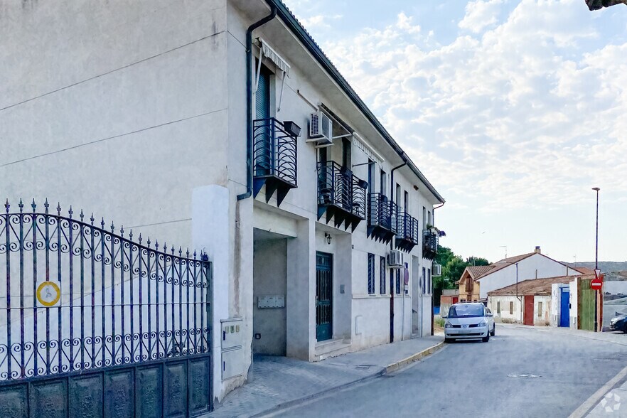Ronda Del Altillo Martín Pescador, 17, San Martín de la Vega, Madrid à louer - Photo de l’immeuble – Image 2 sur 2