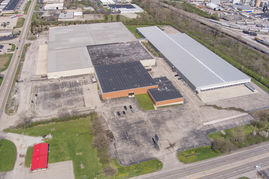 2875 Needmore Rd, Dayton, OH à vendre - Photo principale – Image 1 sur 2