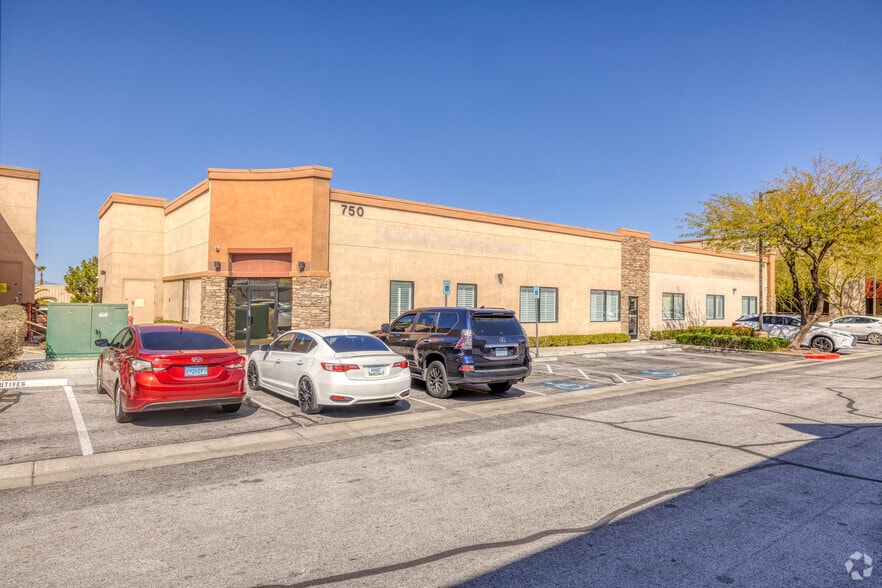 750 Coronado Center Dr, Henderson, NV à louer - Photo principale – Image 1 sur 9