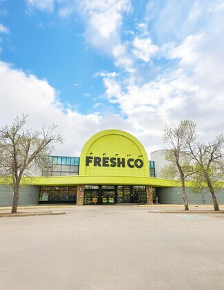 Plus de détails pour 4407 50 Av, Red Deer, AB - Local commercial à louer