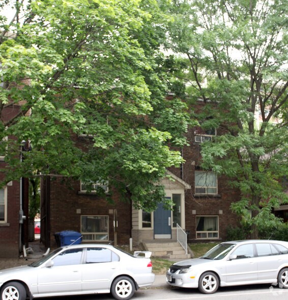 147 Vaughan Rd, Toronto, ON à vendre - Photo de l’immeuble – Image 2 sur 2