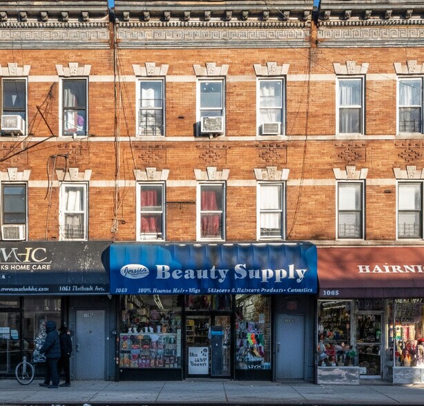 1061, 1063, 1065 & 1067 Flatbush Avenue portefeuille de 4 biens à vendre sur LoopNet.fr - Photo de l’immeuble – Image 3 sur 5