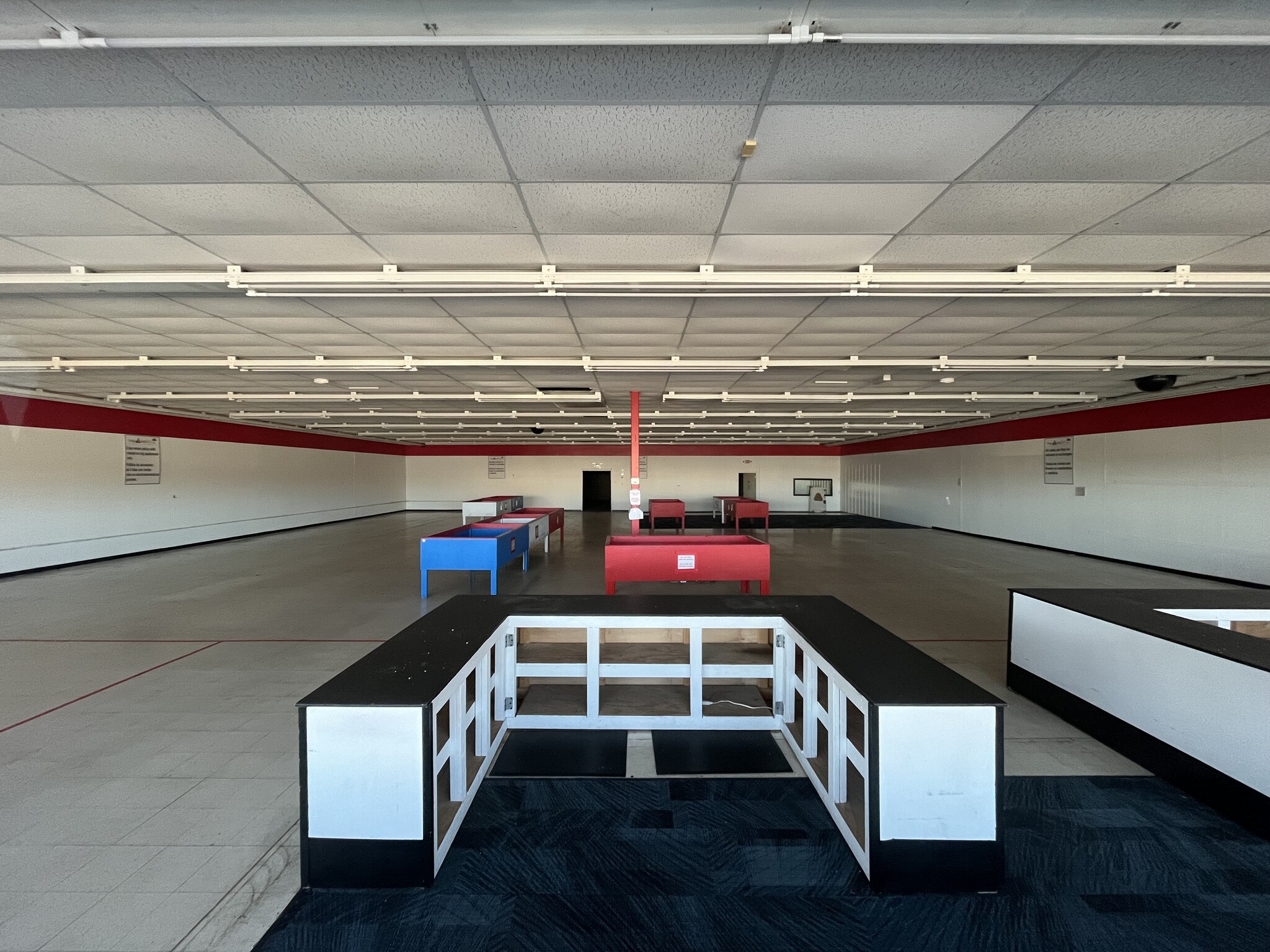 1201-1261 Julian R Allsbrook Hwy, Roanoke Rapids, NC à louer Photo intérieure– Image 1 sur 1