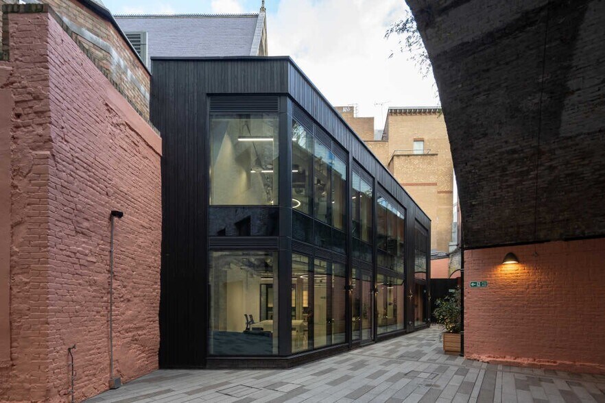 57 Chamber St, Londres à louer - Photo de l’immeuble – Image 2 sur 3