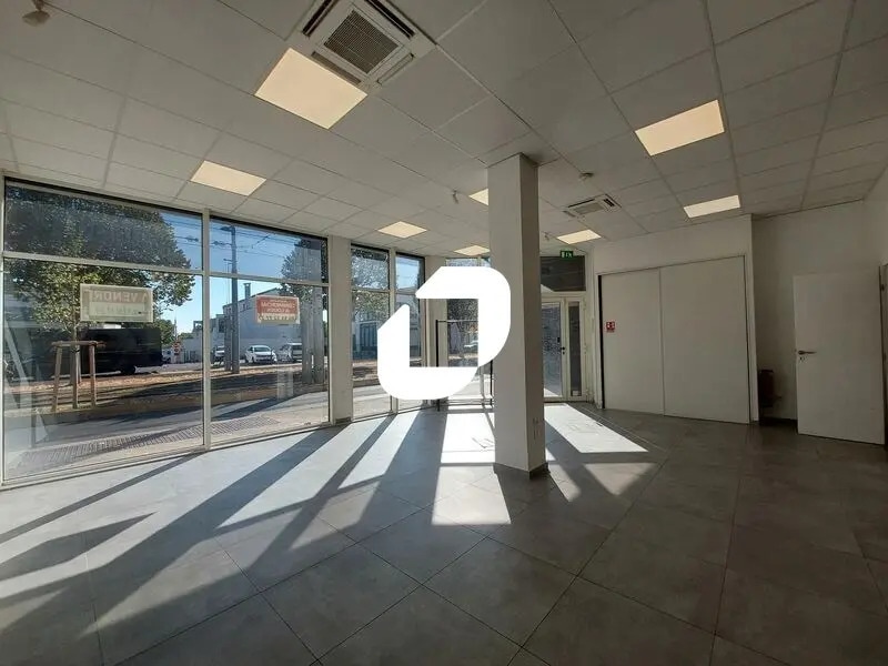 Local commercial dans Castelnau-le-Lez à louer Photo de l’immeuble– Image 1 sur 9