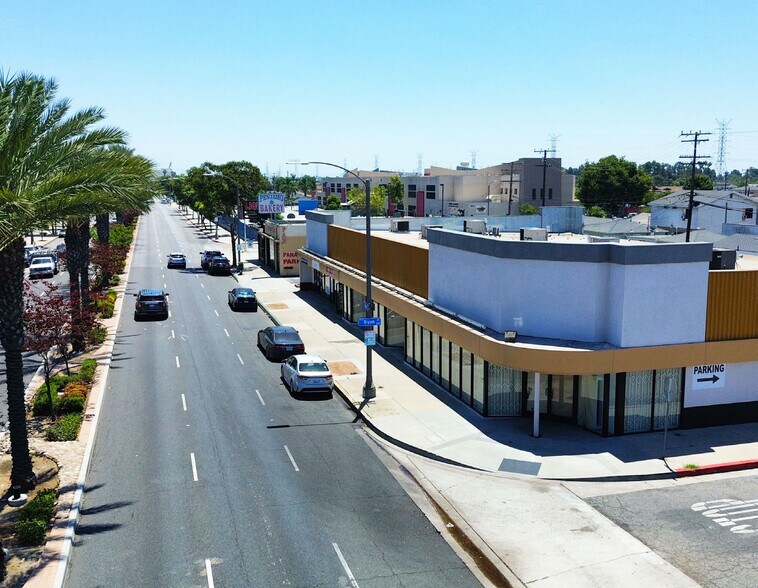 4460 Firestone Blvd, South Gate, CA à louer - Photo de l’immeuble – Image 3 sur 8