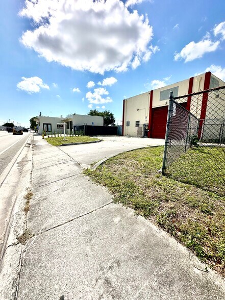 5500-5532 Pembroke Rd, Hollywood, FL à vendre - Photo de l’immeuble – Image 3 sur 22