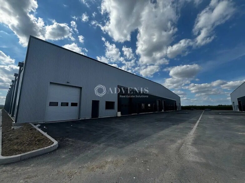 Local d’activités dans Fegersheim à louer - Photo de l’immeuble – Image 3 sur 7