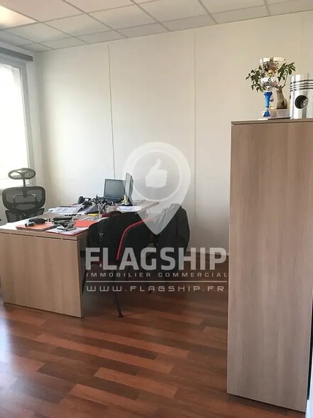 Bureau dans Saint-Ouen-sur-Seine à louer - Photo intérieure – Image 3 sur 8