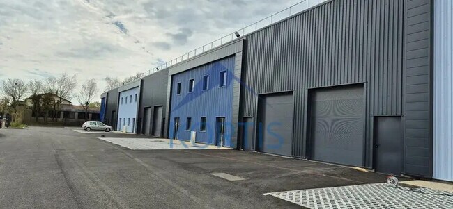 Plus de détails pour 92 Impasse Du Chatelard, Saint-Rémy - Local d’activités à vendre