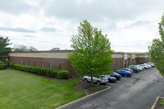 Plus de détails pour 31200-31250 Solon Rd, Solon, OH - Local d'activités à louer