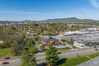 2060 Fort Henry Dr, Kingsport, TN - VUE AÉRIENNE  vue de carte