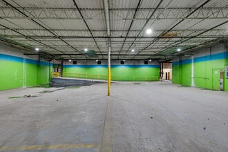 6750 N Bryan Dairy Rd, Seminole, FL à louer Photo intérieure– Image 1 sur 5