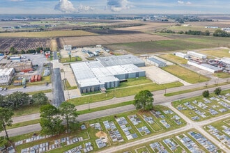 403 W Admiral Doyle Dr, New Iberia, LA - Vue aérienne  vue de carte - Image1