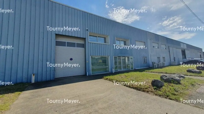 Plus de détails pour Local d’activités à vendre