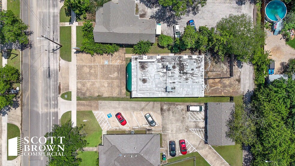1103 Elm, Denton, TX à louer - Photo de l’immeuble – Image 2 sur 5
