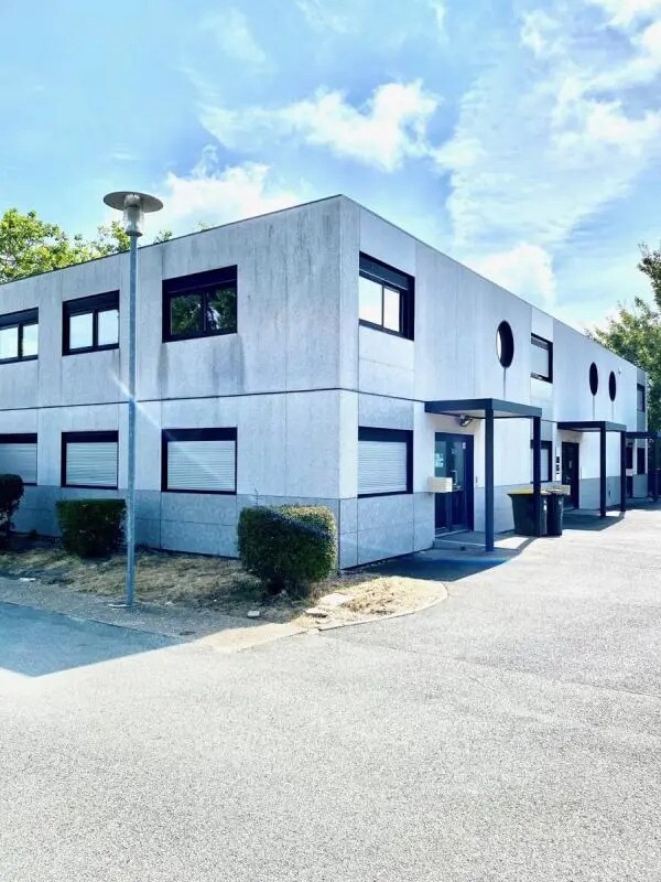 Plus de détails pour Bureau à louer