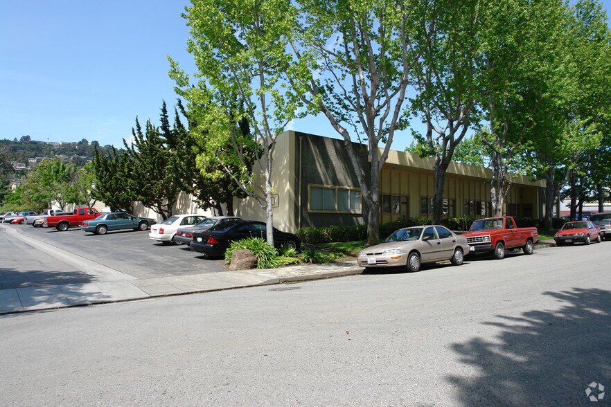70 Glenn Way, San Carlos, CA à louer - Photo principale – Image 2 sur 123