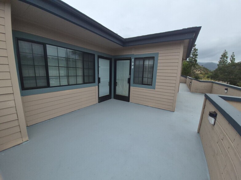 30555 Trabuco Canyon Rd, Trabuco Canyon, CA à vendre - Photo de l’immeuble – Image 2 sur 12