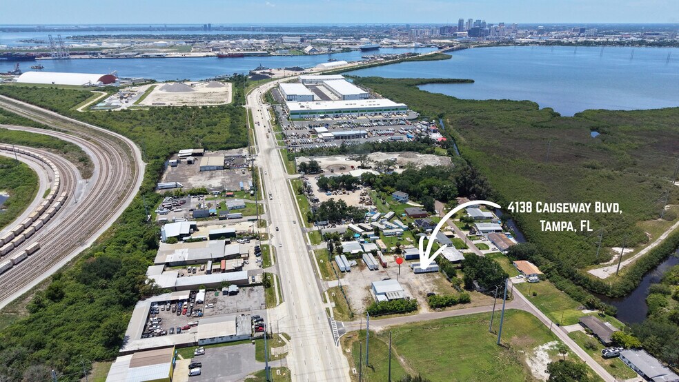 4138 Causeway Blvd, Tampa, FL à louer - Aérien – Image 2 sur 12