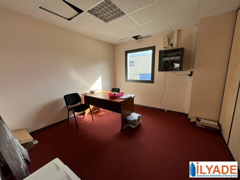 Bureau dans Aubagne à louer - Photo intérieure – Image 3 sur 4