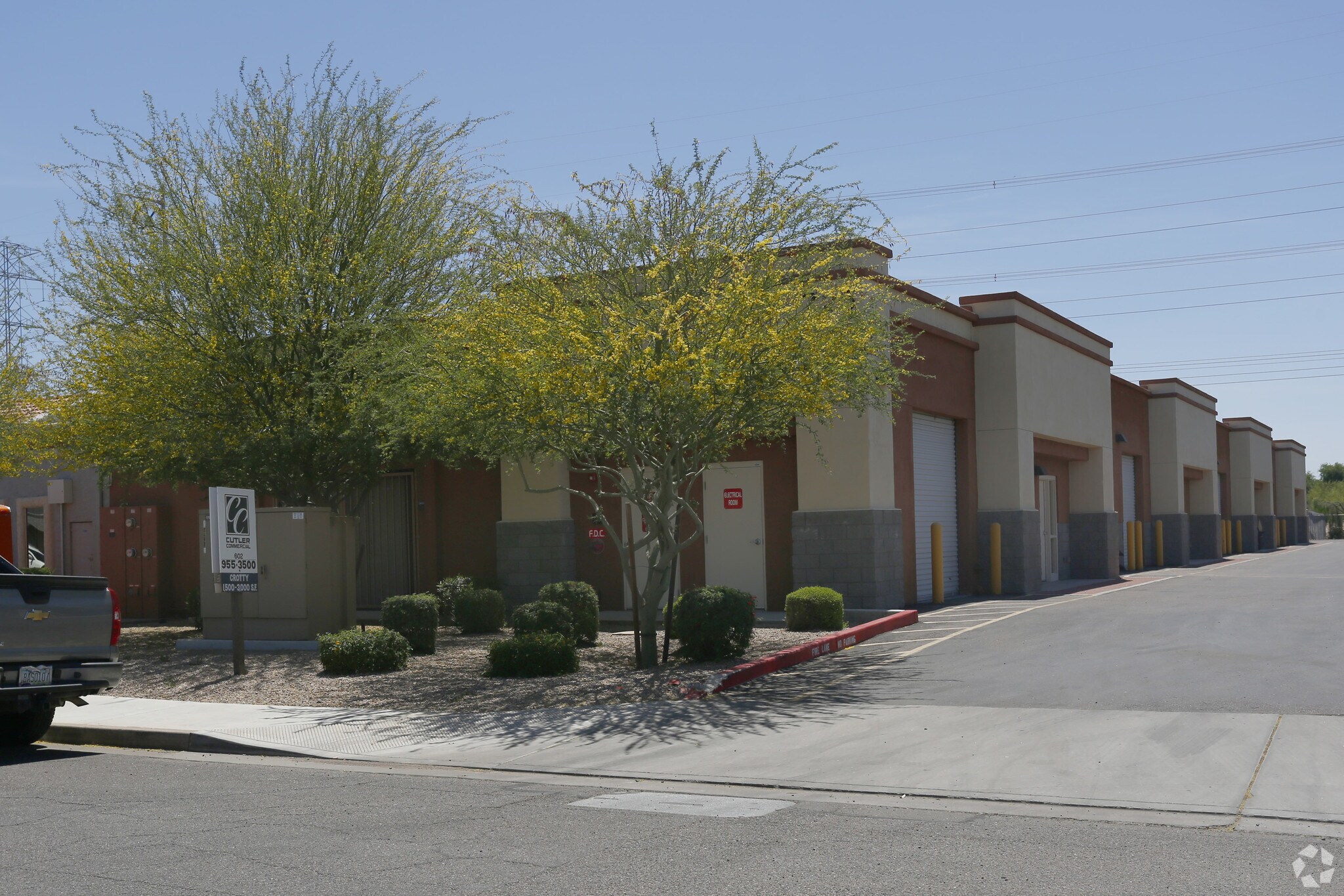 725 W Commerce Ave, Gilbert, AZ à louer Photo principale– Image 1 sur 6