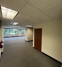 1200 Jorie Blvd, Oak Brook, IL à louer Photo intérieure– Image 2 sur 9
