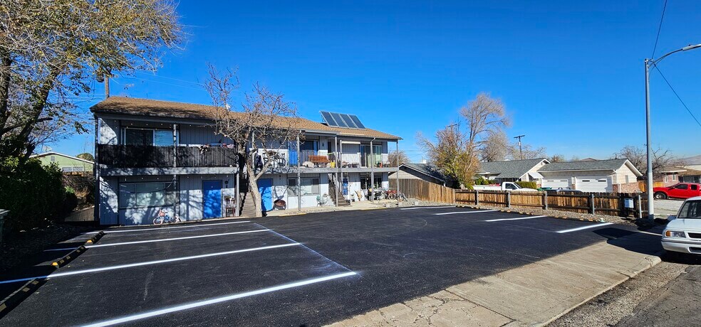 1385 W 6th St, Reno, NV à vendre - Photo de l’immeuble – Image 2 sur 17