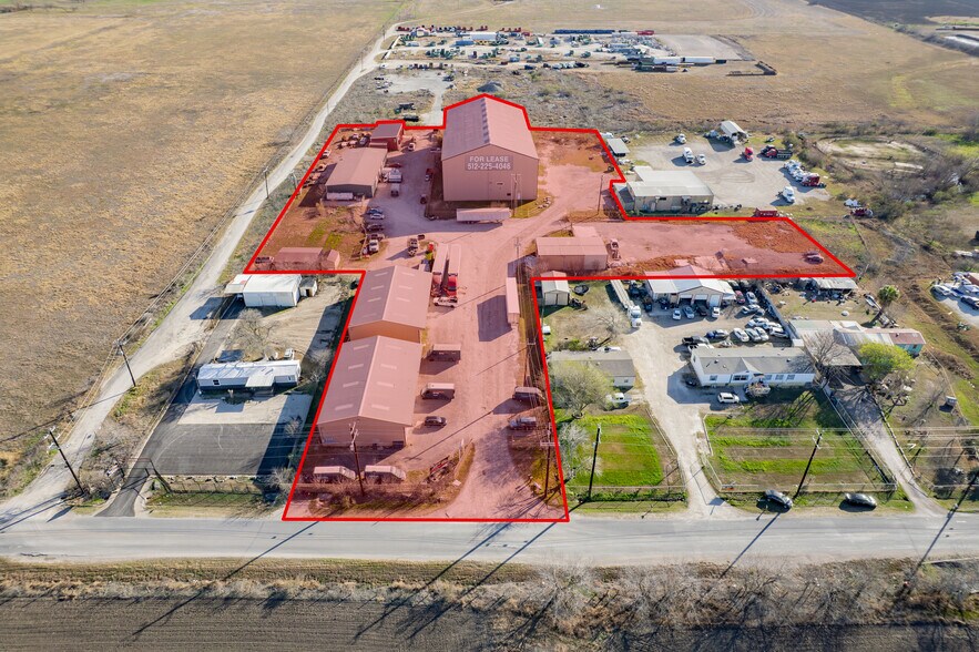 9092 Green Rd, Converse, TX à vendre - Photo principale – Image 1 sur 15