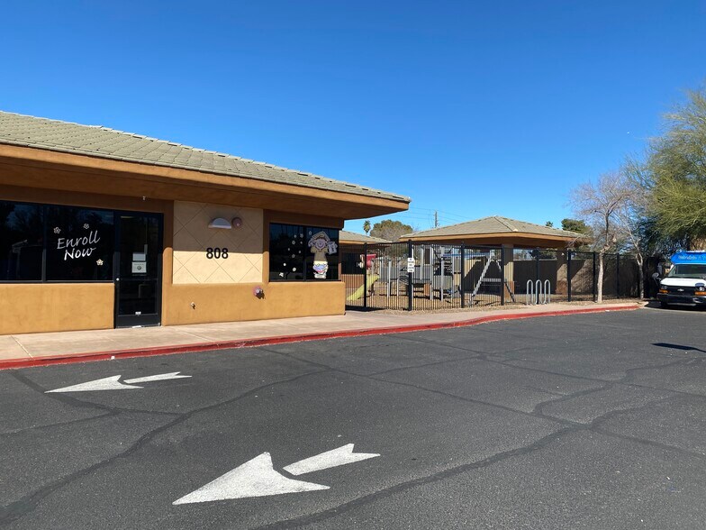 808 E Minton Dr, Tempe, AZ à vendre - Photo de l’immeuble – Image 3 sur 4