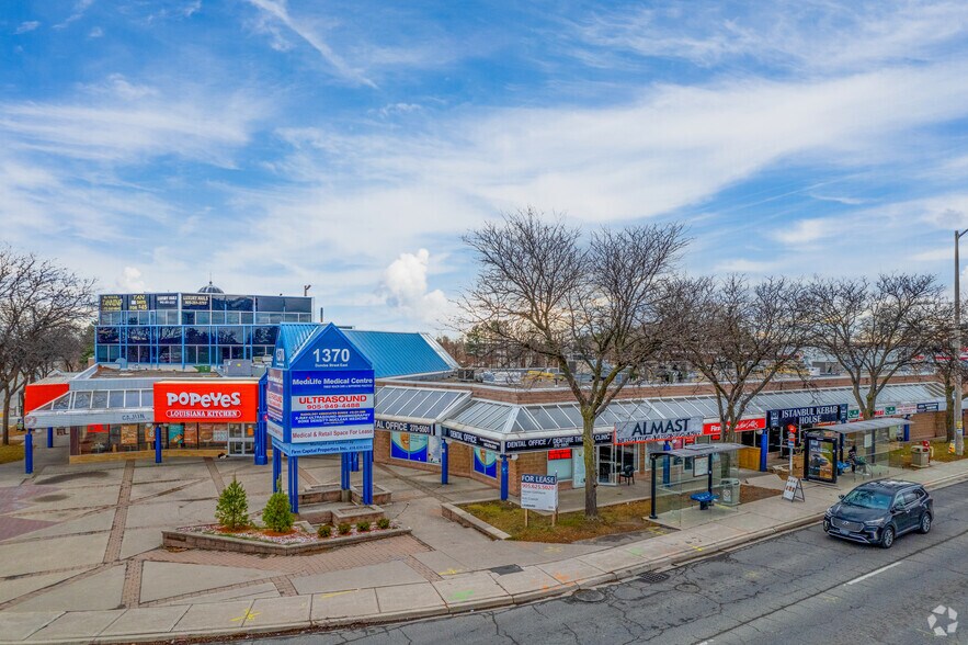 1370 Dundas St E, Mississauga, ON à louer - Photo de l’immeuble – Image 3 sur 6