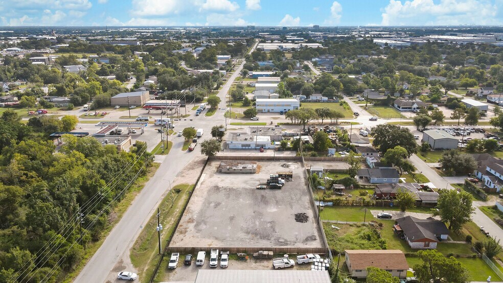 10215 Tanner Rd, Houston, TX à louer - Photo de l’immeuble – Image 2 sur 6