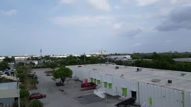 1601 N Powerline Rd, Pompano Beach, FL à louer - Vidéo sur l’annonce professionnelle 