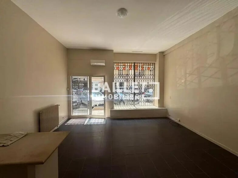 Local commercial dans Nice à vendre - Photo de l’immeuble – Image 2 sur 12
