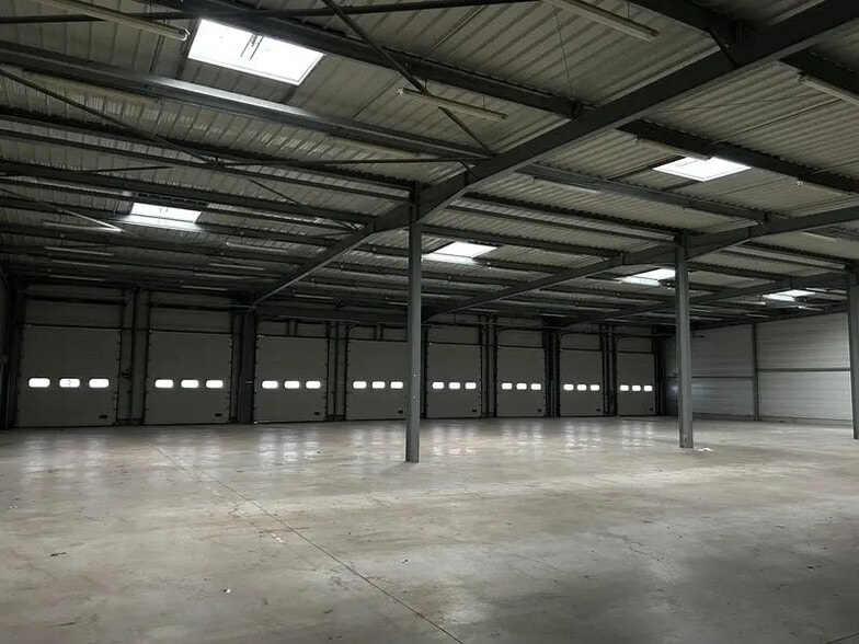 Bureau dans Leforest à louer - Photo de l’immeuble – Image 1 sur 6