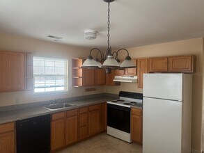 124 Eayrestown Rd, Southampton, NJ à louer Photo intérieure– Image 2 sur 4