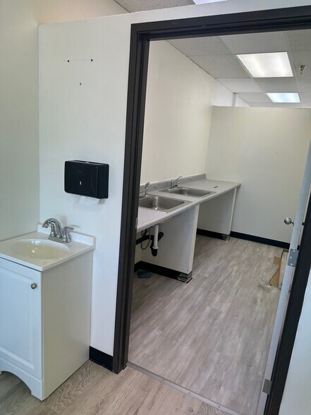 72171 Highway 111, Palm Desert, CA à louer - Photo intérieure – Image 2 sur 20