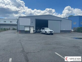 Plus de détails pour Local d'activités à louer