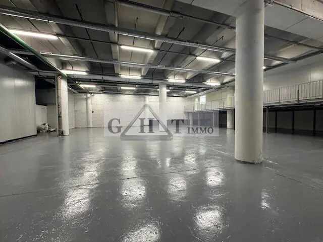 Industriel/Logistique dans Bagnolet à louer - Photo de l’immeuble – Image 1 sur 7