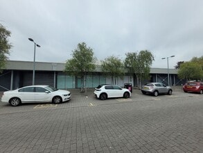 27 Cowglen Rd, Glasgow à louer Photo de l’immeuble– Image 2 sur 3