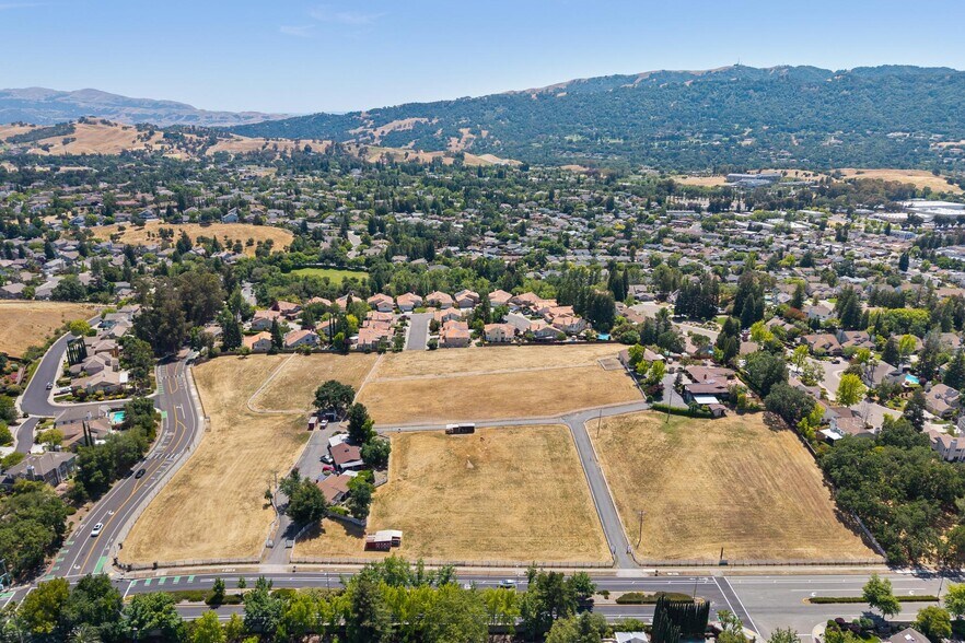 4534 Bernal Ave, Pleasanton, CA à vendre - Aérien – Image 3 sur 42
