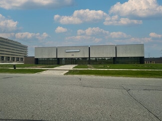 Plus de détails pour 110 Ronson Dr, Toronto, ON - Industriel/Logistique à vendre
