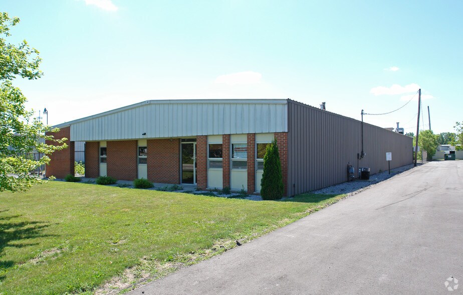 3075 Enterprise Dr, Saginaw, MI à louer - Photo de l’immeuble – Image 3 sur 3