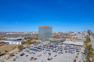 3000 Pegasus Park Dr, Dallas, TX - VUE AÉRIENNE  vue de carte - Image1